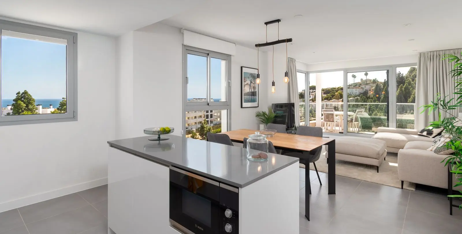 Sale of middle floor apartment in Mijas Costa 5