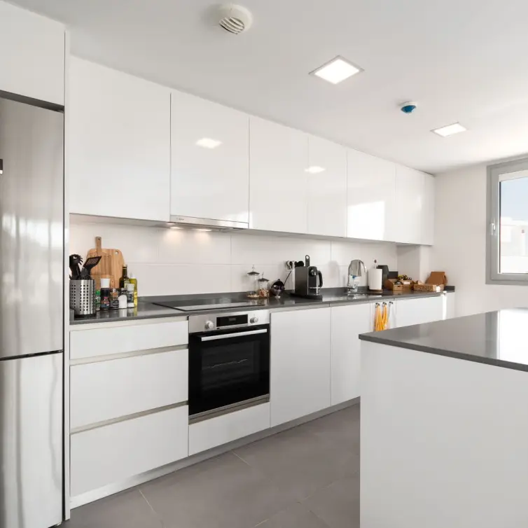Sale of middle floor apartment in Mijas Costa