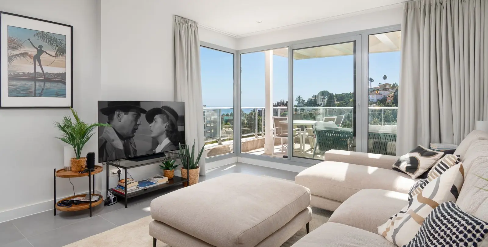 Sale of middle floor apartment in Mijas Costa 7