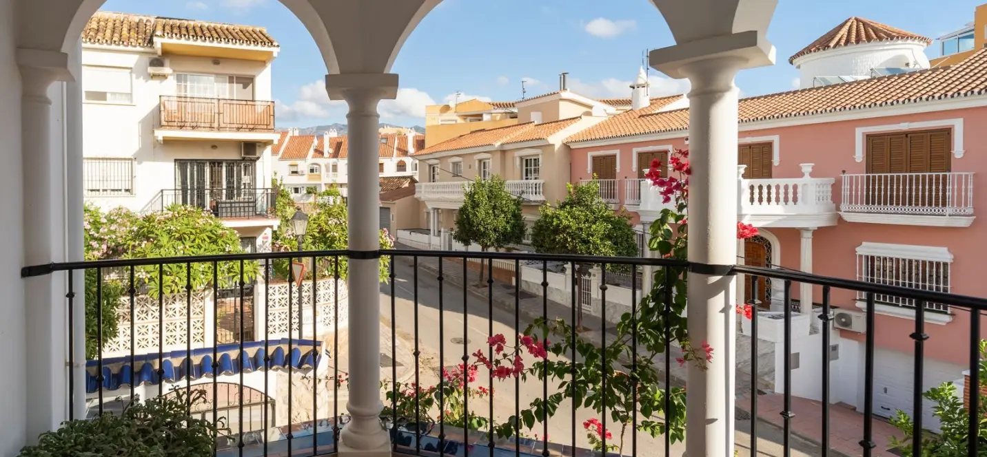 Venta de villa independiente en Fuengirola 0