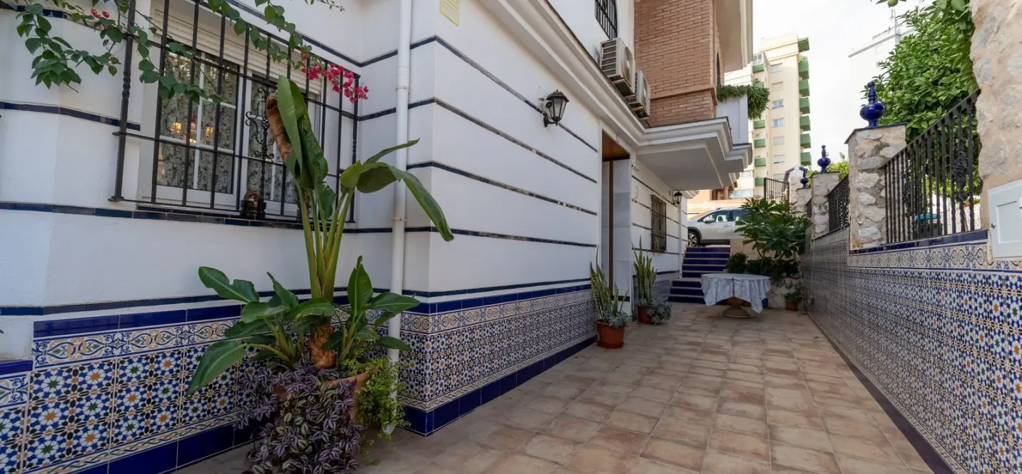 Venta de villa independiente en Fuengirola 1