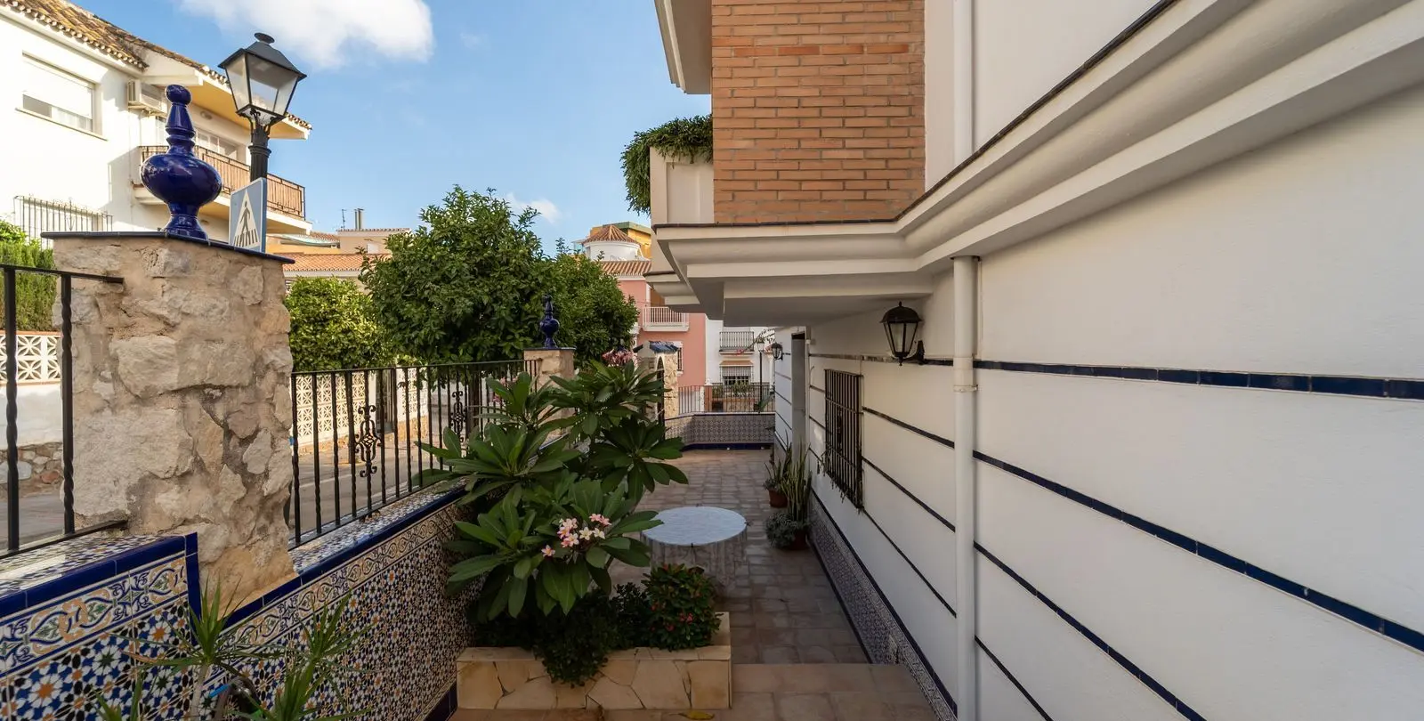 Sale of detached villa in Fuengirola 4