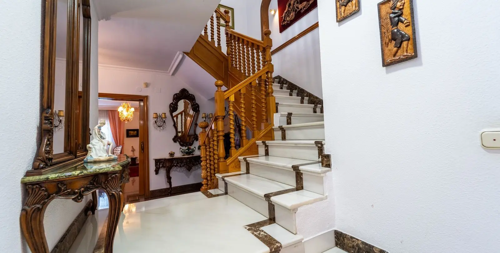 Sale of detached villa in Fuengirola 17
