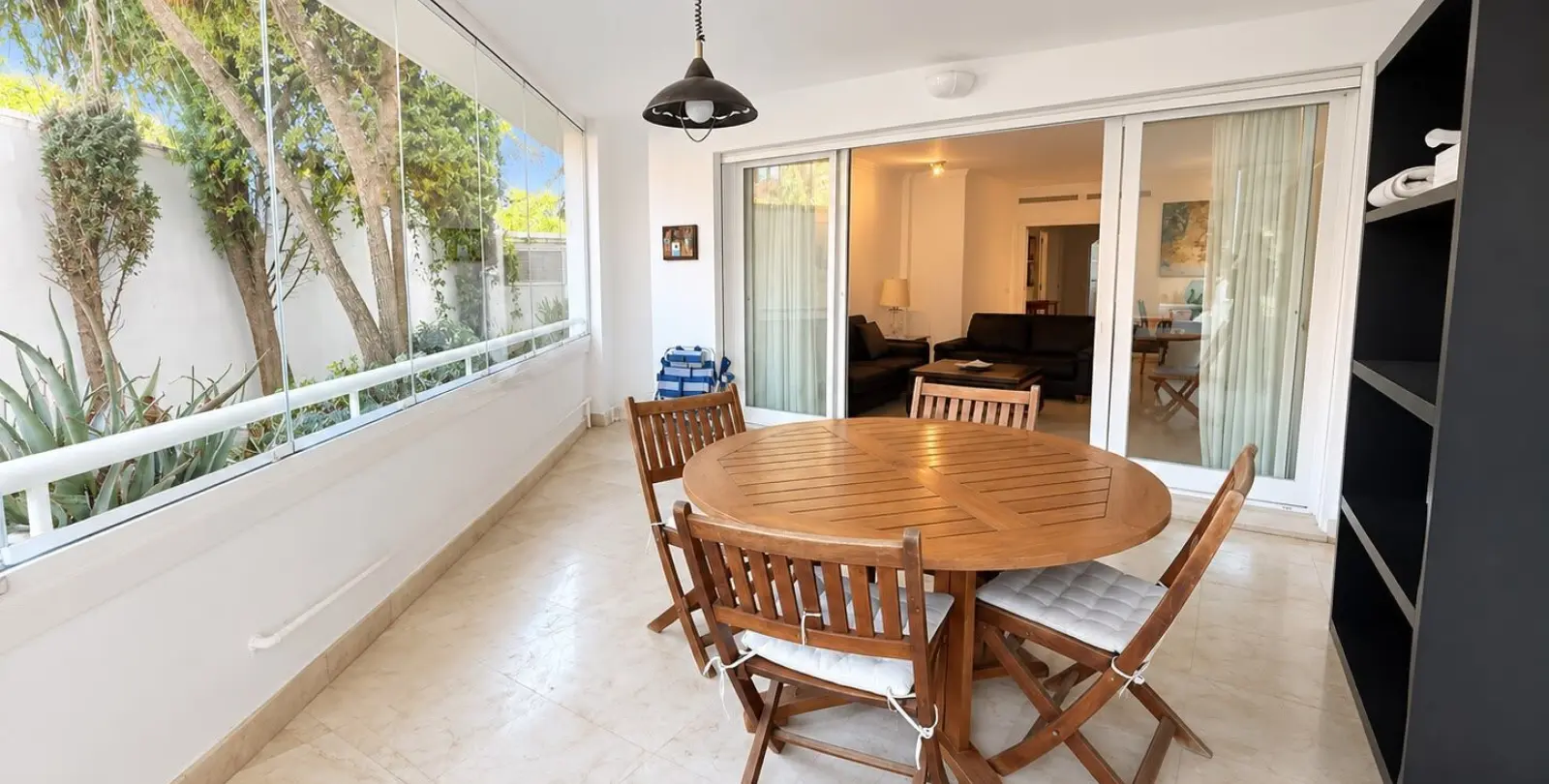 Venta de apartamento en planta media en Marbella 3