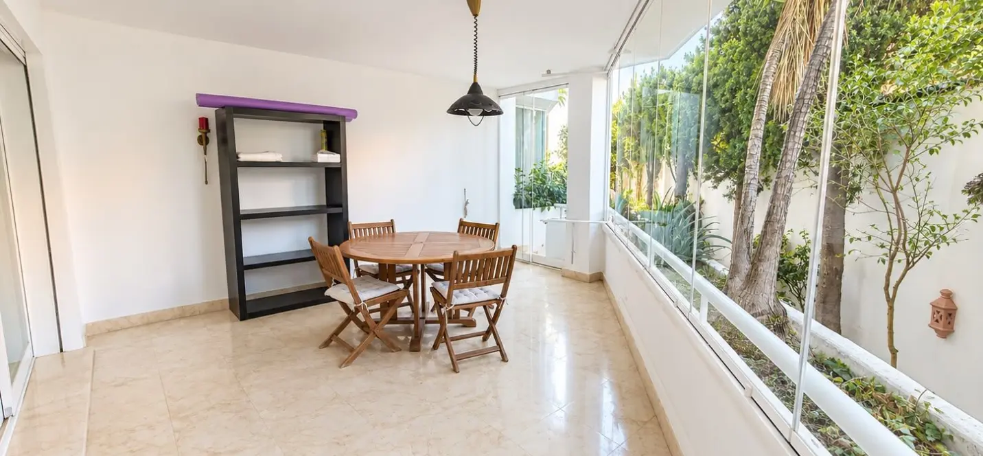 Продажа апартаментов на среднем этаже в Marbella 3