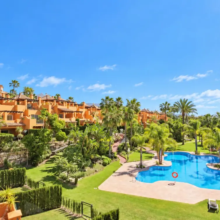 Venta de casa pareada en Benahavís