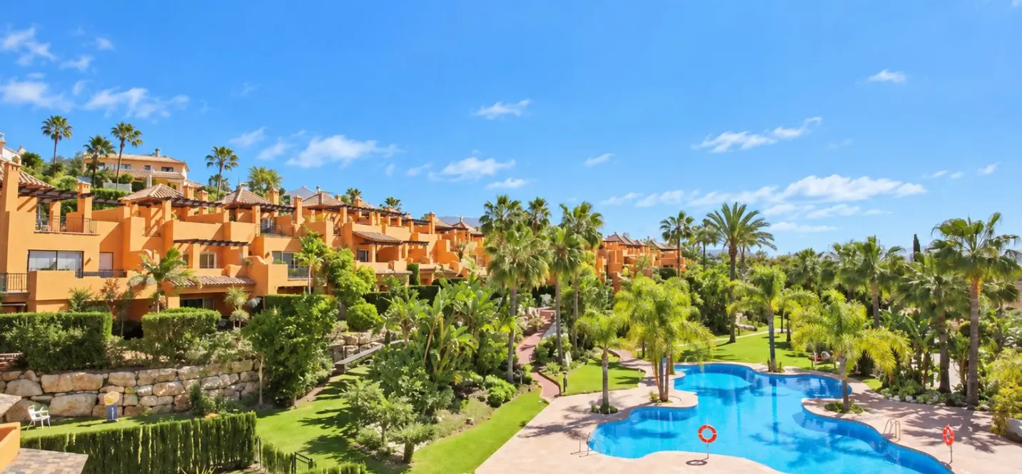 Venta de casa pareada en Benahavís 0