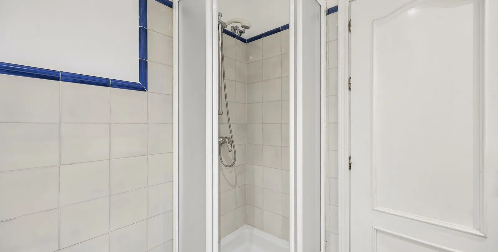 Продажа таунхауса в Guadalmina Alta 18
