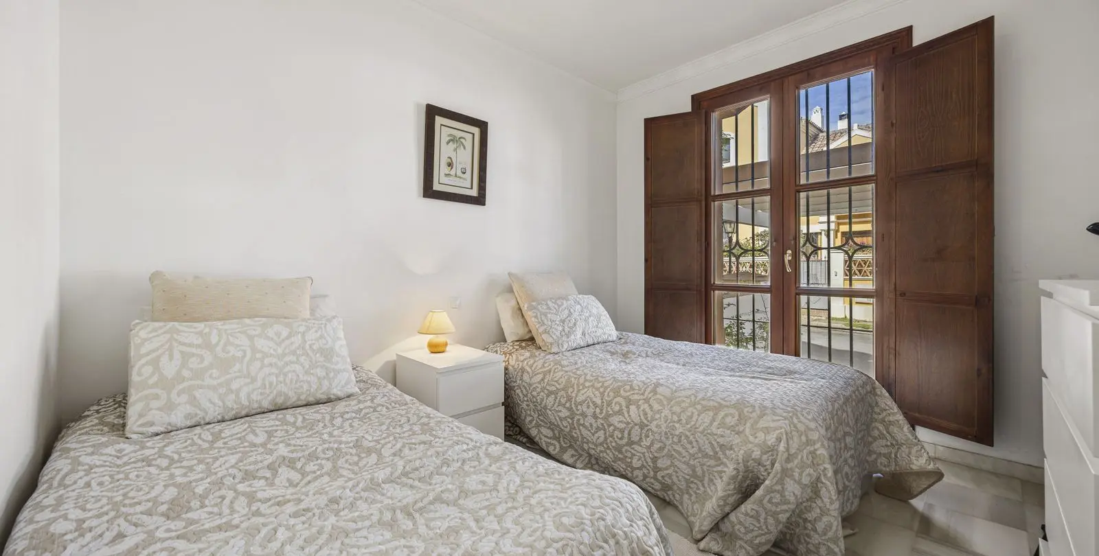 Продажа таунхауса в Guadalmina Alta 22