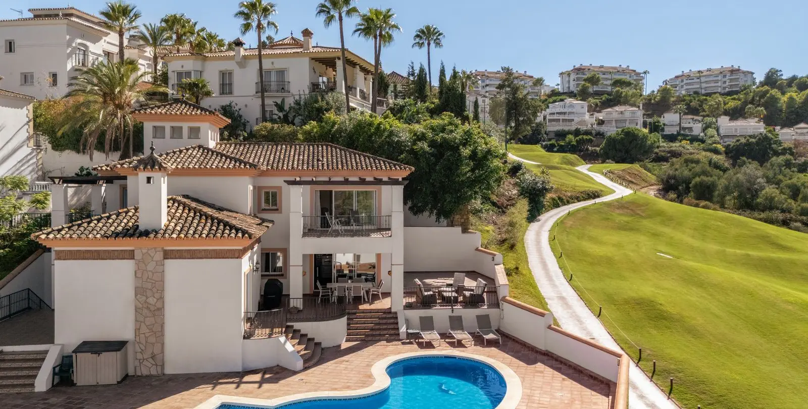 Venta de villa independiente en La Cala Golf 1