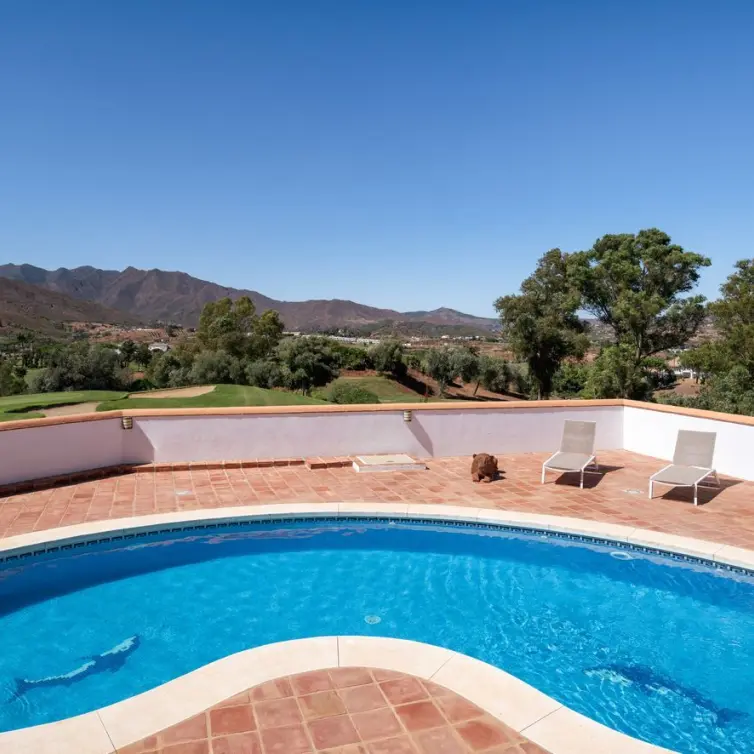 Venta de villa independiente en La Cala Golf
