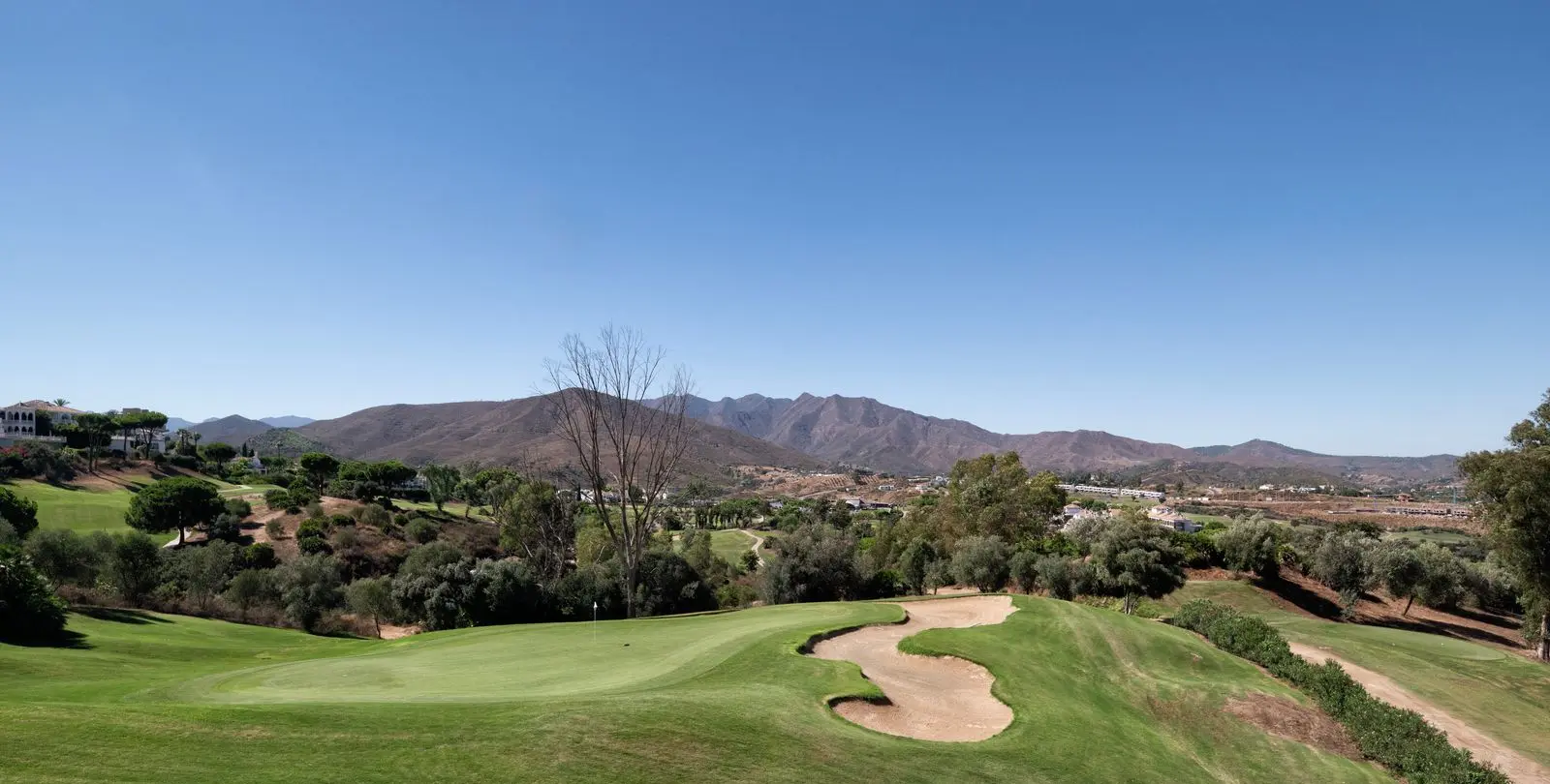 Venta de villa independiente en La Cala Golf 6