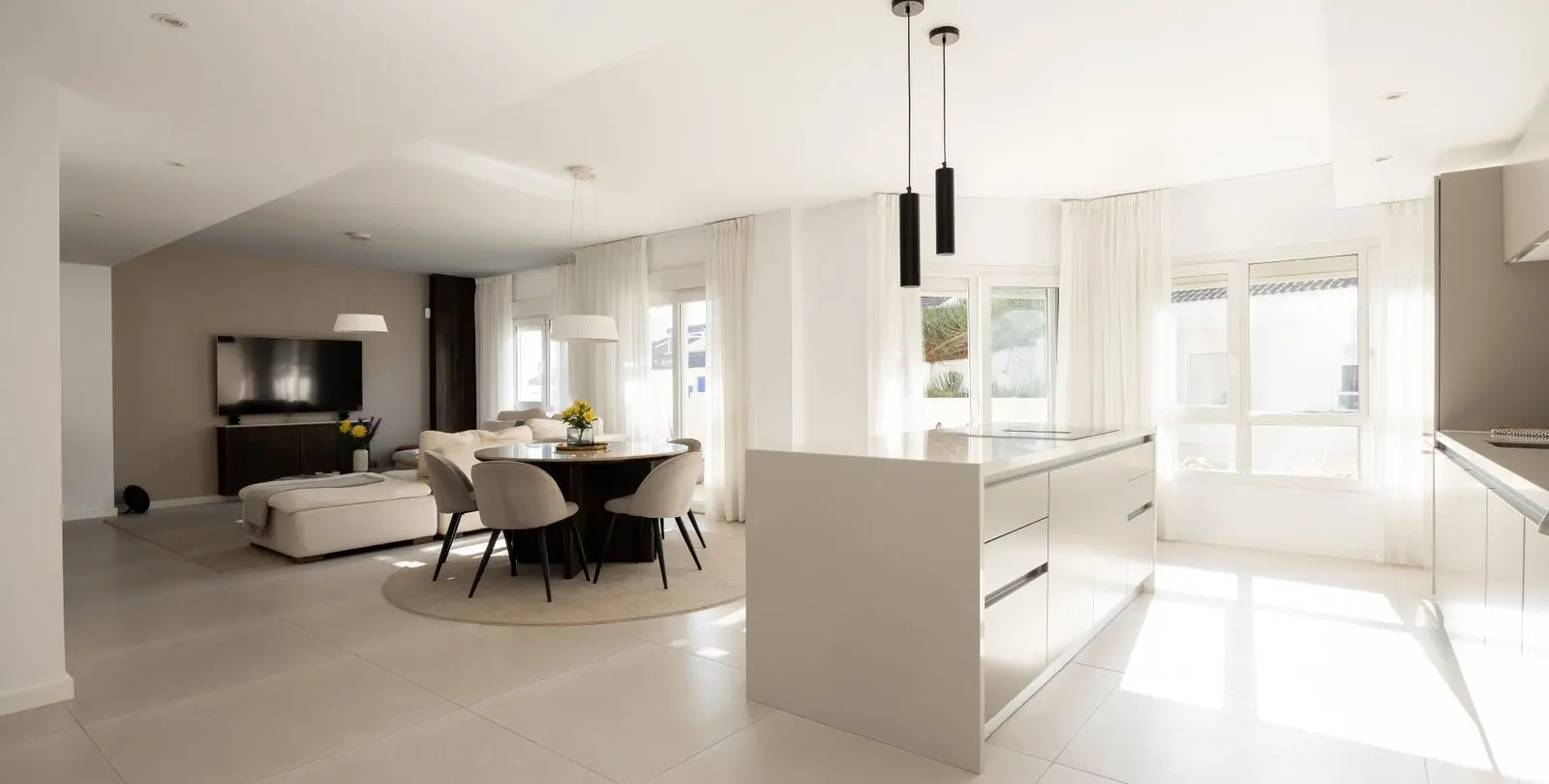 Venta de ático dúplex en San Pedro de Alcántara 7