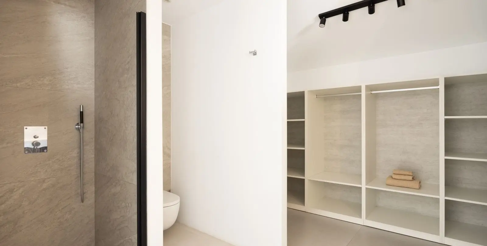 Venta de ático dúplex en San Pedro de Alcántara 11