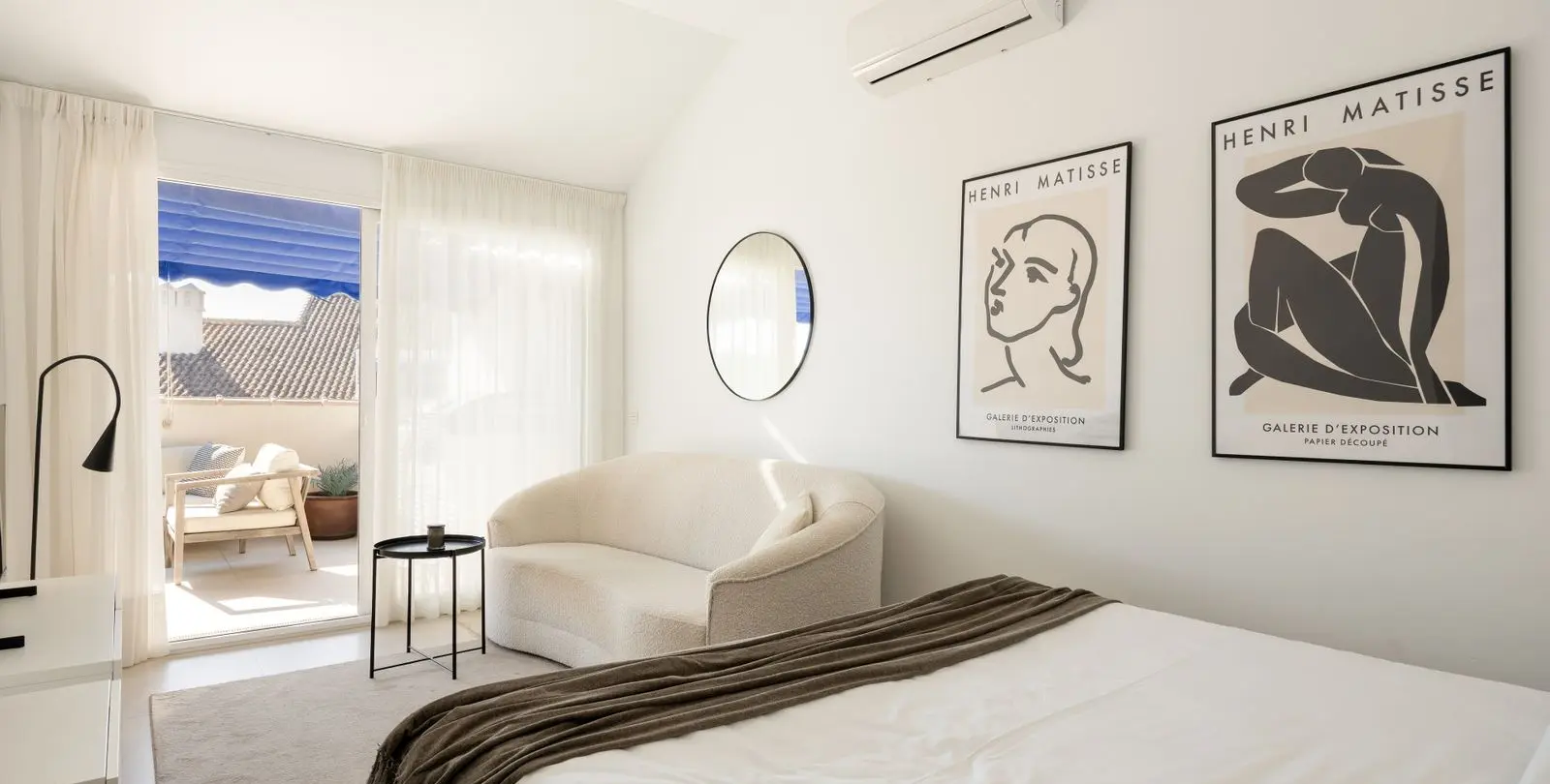 Venta de ático dúplex en San Pedro de Alcántara 13