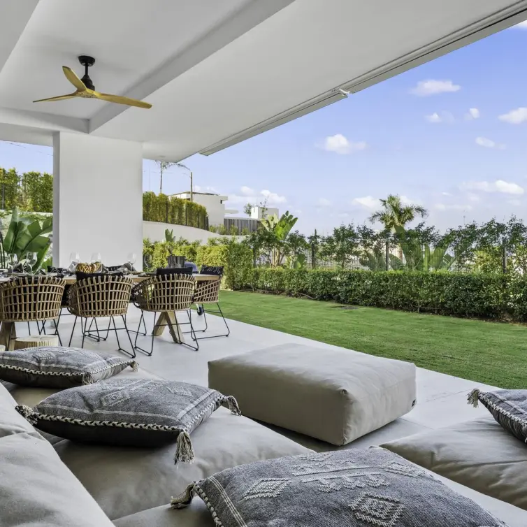 Venta de apartamento en planta baja en Marbella