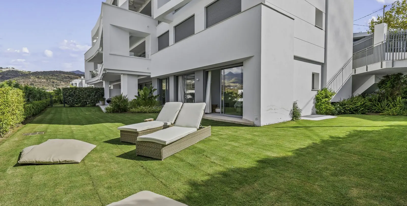Продажа апартаментов на первом этаже в Marbella 6