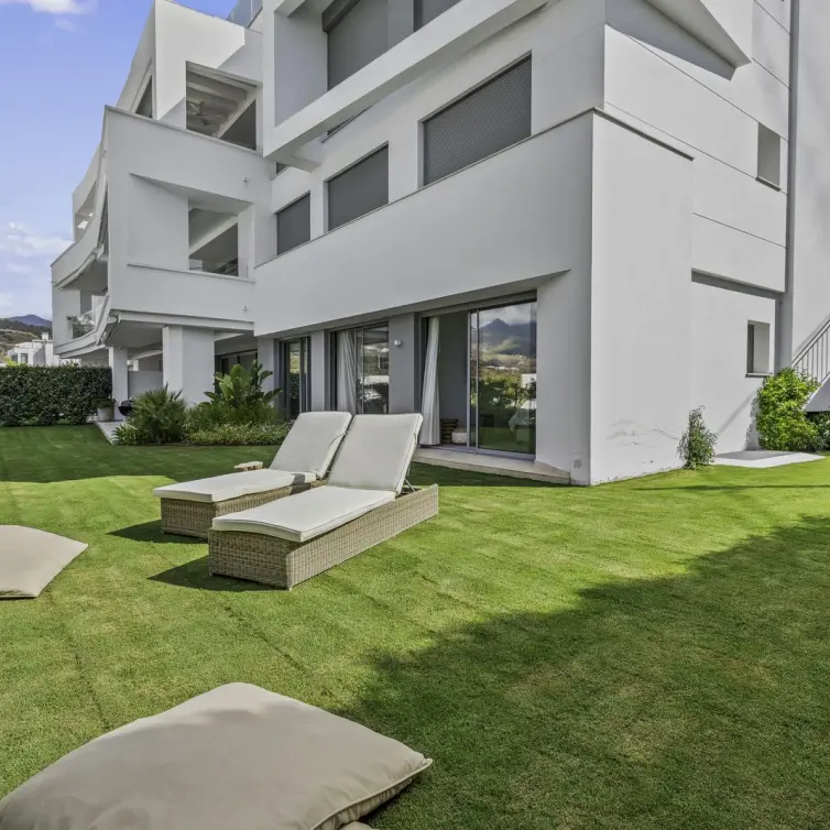 Venta de apartamento en planta baja en Marbella