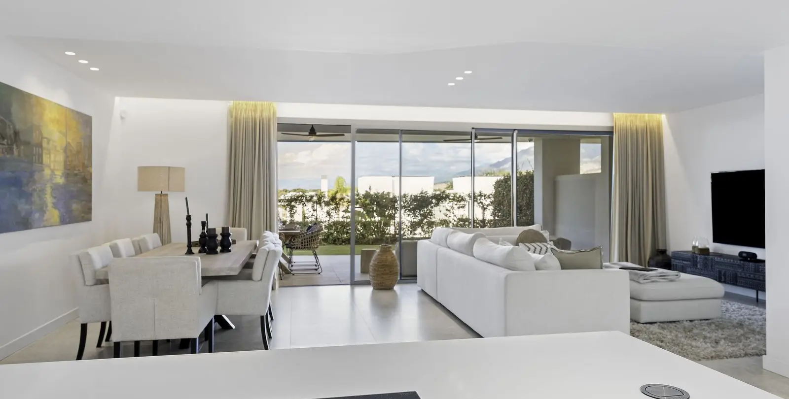 Продажа апартаментов на первом этаже в Marbella 14