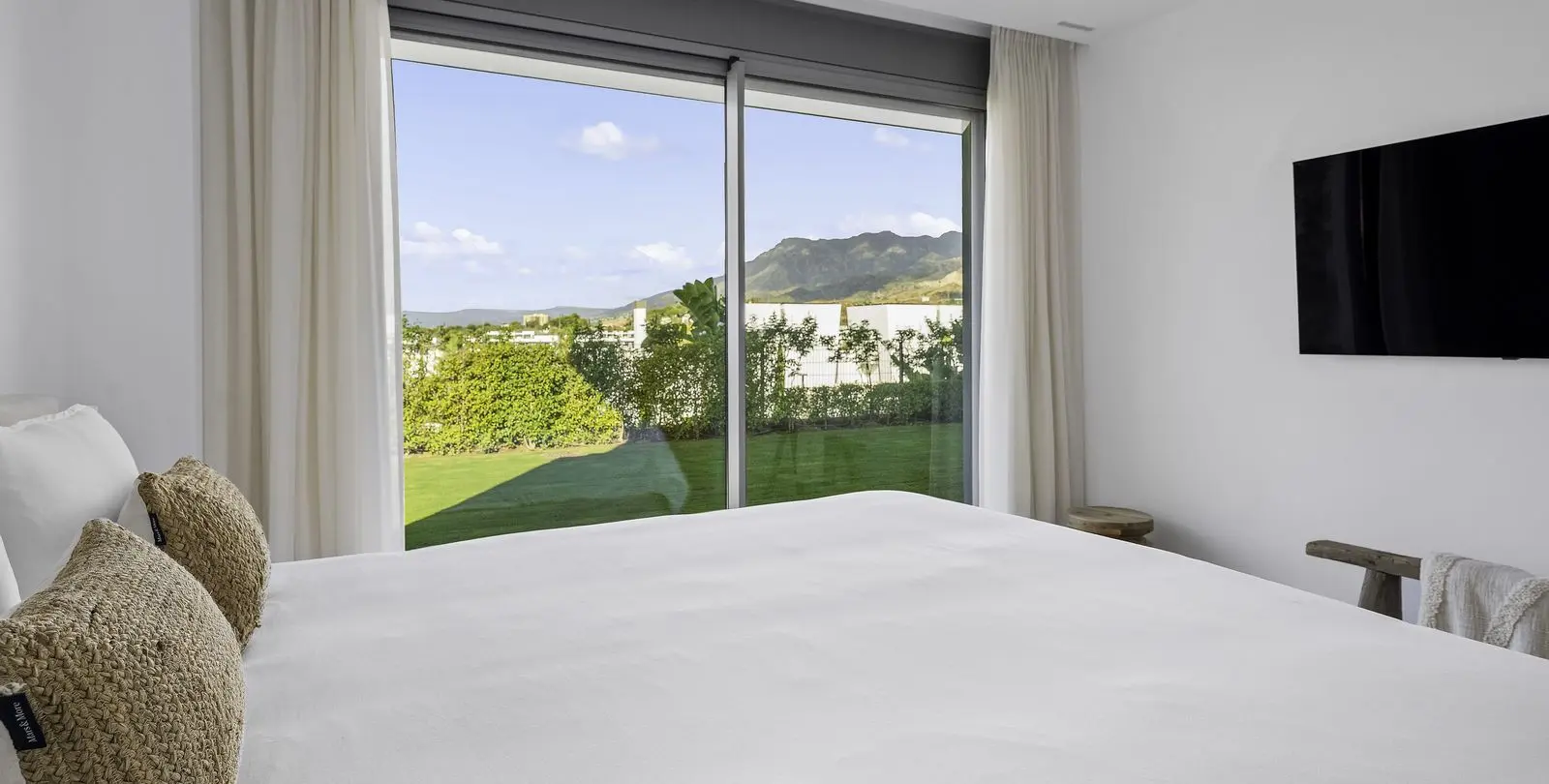 Продажа апартаментов на первом этаже в Marbella 31
