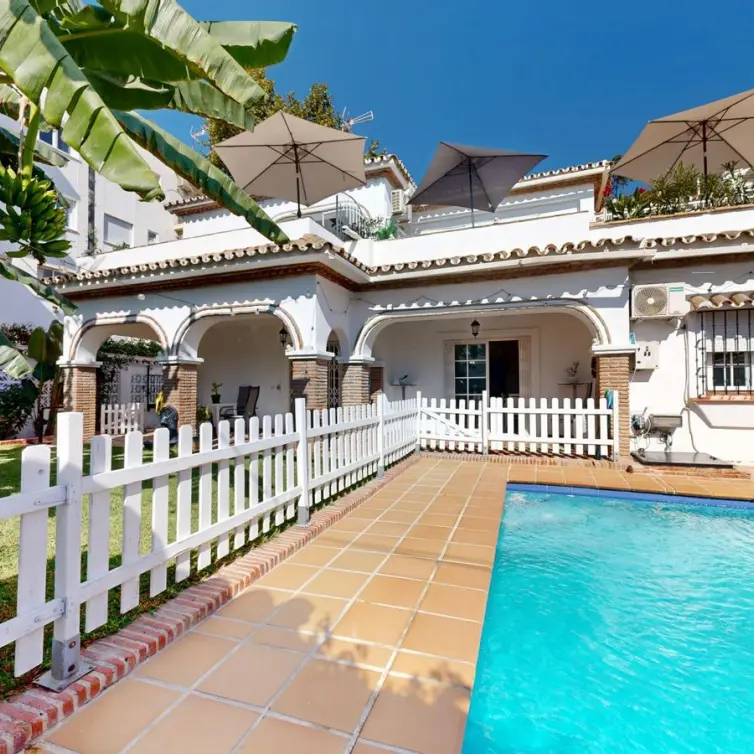 Venta de casa pareada en The Golden Mile