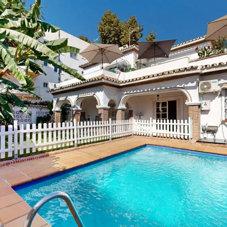 Venta de casa pareada en The Golden Mile