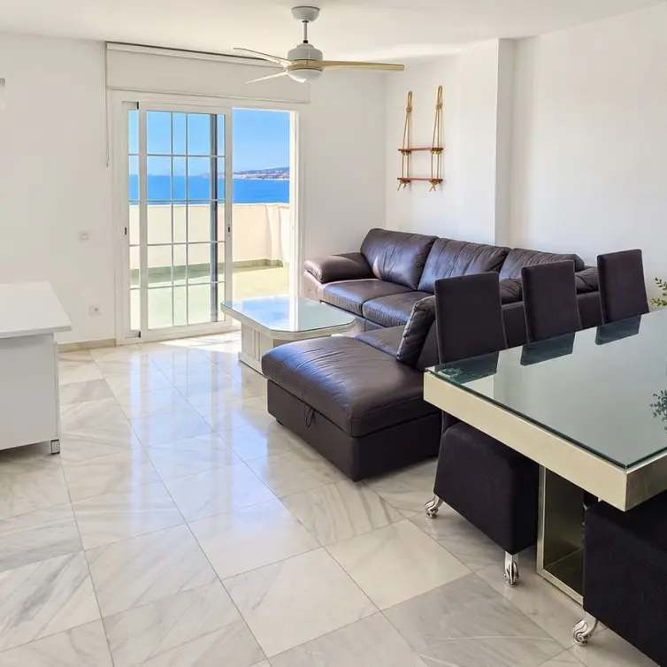 Продажа пентхауса в Estepona