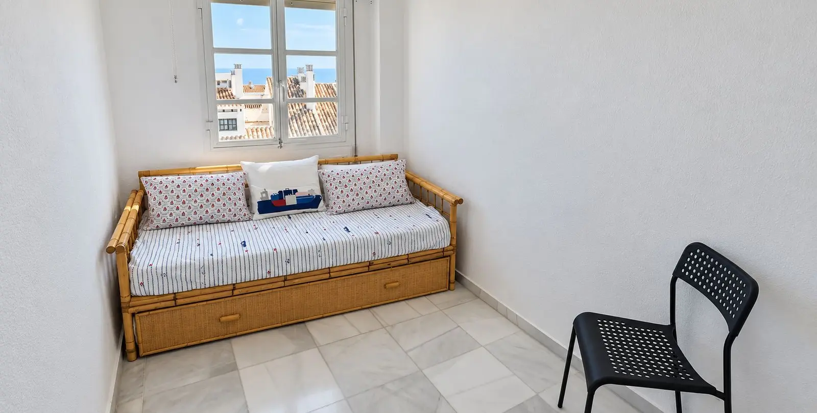 Продажа пентхауса в Estepona 19