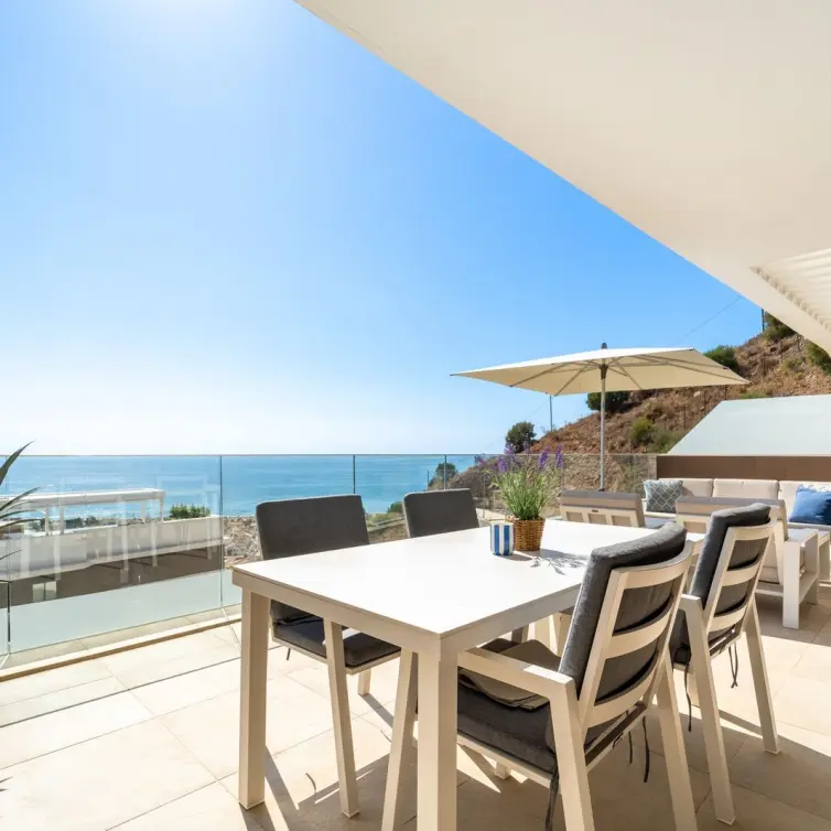 Venta de apartamento en planta media en Rincón de la Victoria
