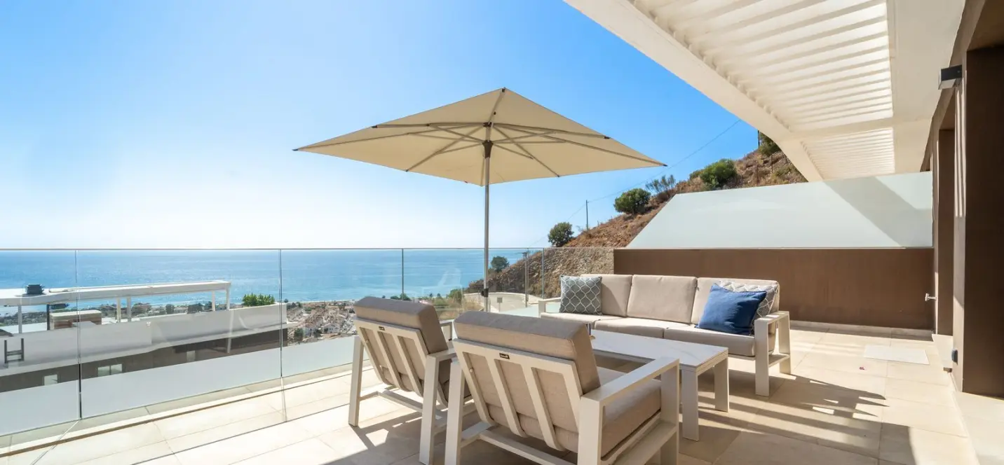 Venta de apartamento en planta media en Rincón de la Victoria 3