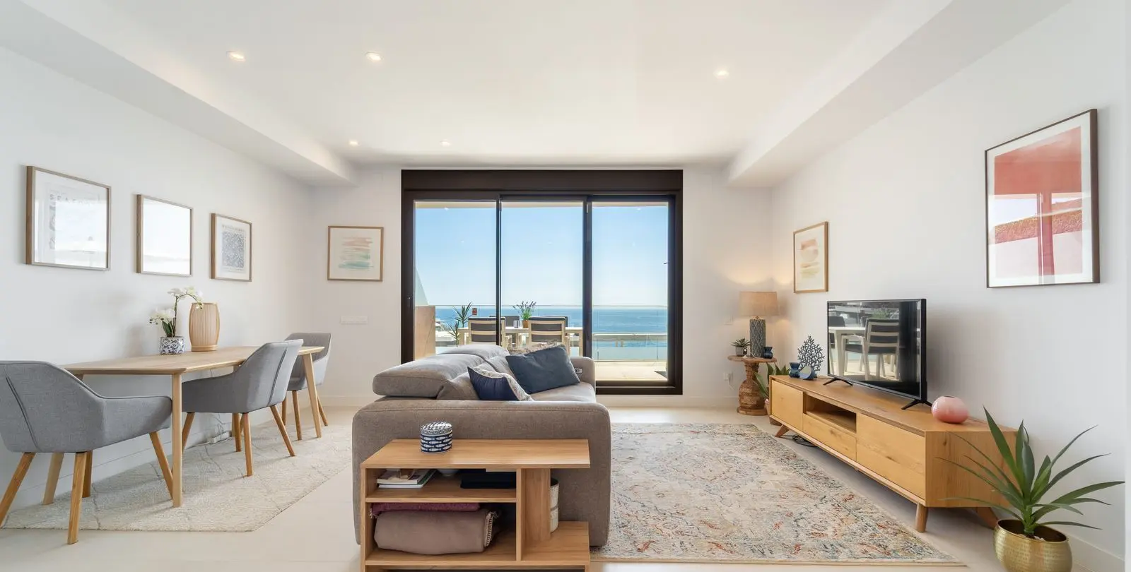Venta de apartamento en planta media en Rincón de la Victoria 8