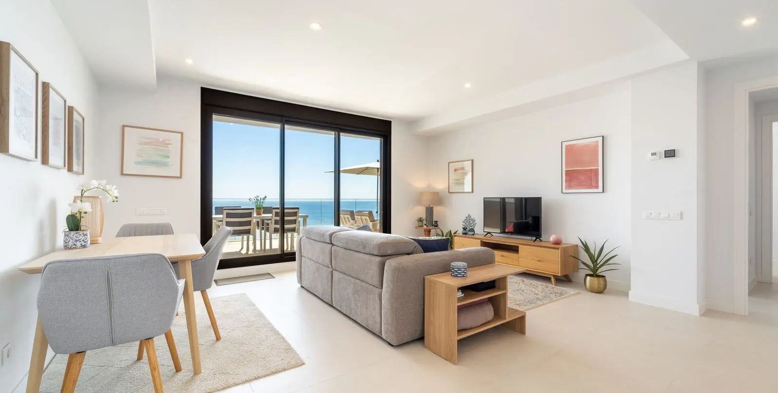 Venta de apartamento en planta media en Rincón de la Victoria 13