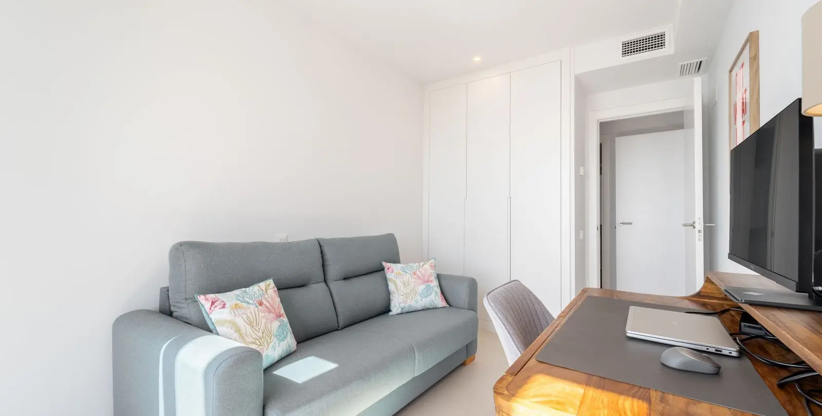 Venta de apartamento en planta media en Rincón de la Victoria 22
