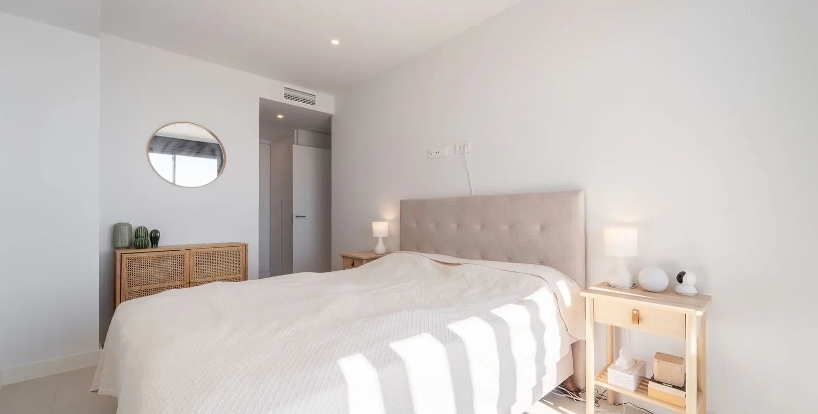 Venta de apartamento en planta media en Rincón de la Victoria 24