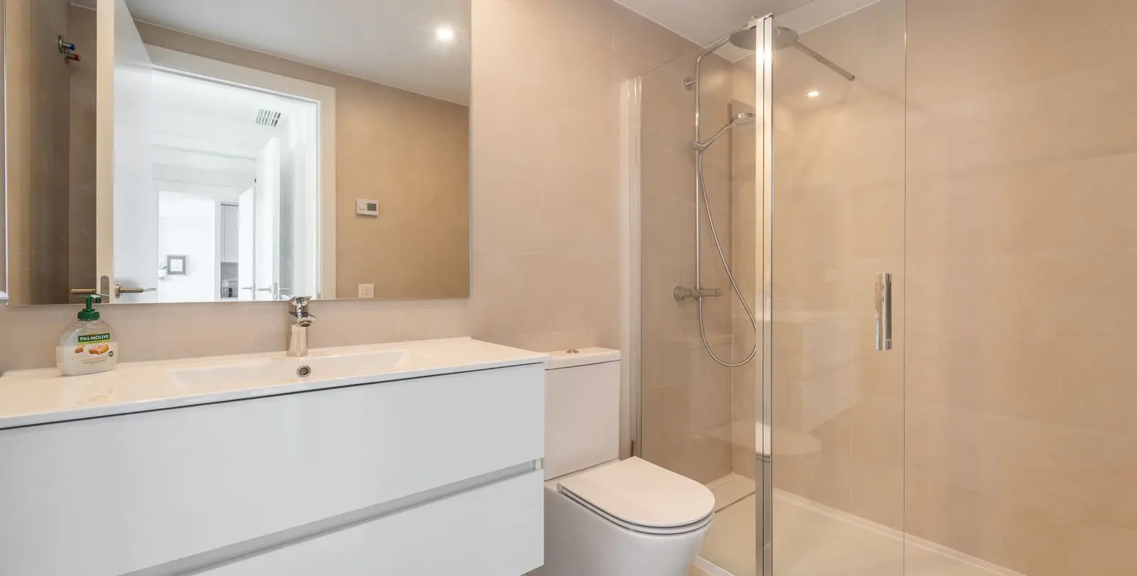 Venta de apartamento en planta media en Rincón de la Victoria 26