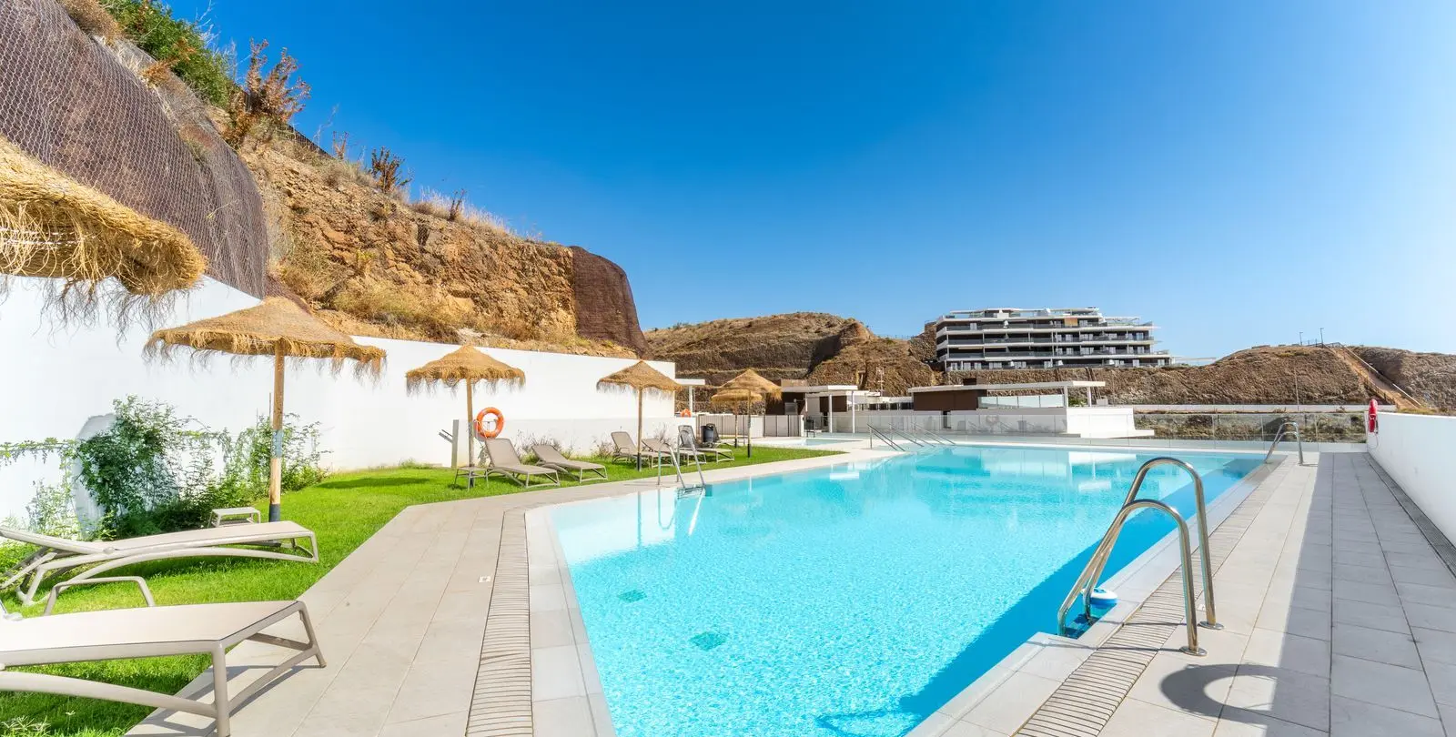 Venta de apartamento en planta media en Rincón de la Victoria 29