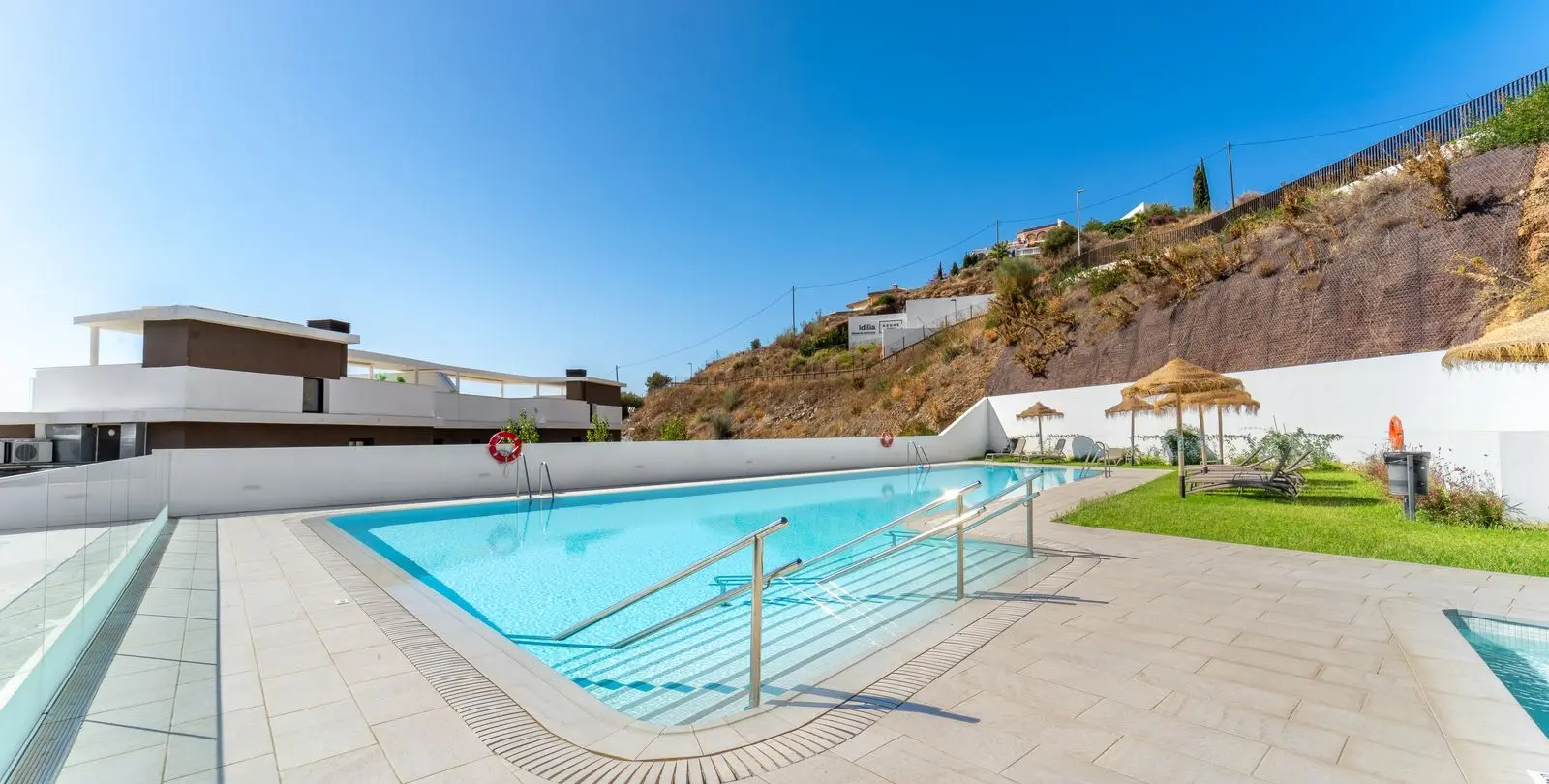 Venta de apartamento en planta media en Rincón de la Victoria 32