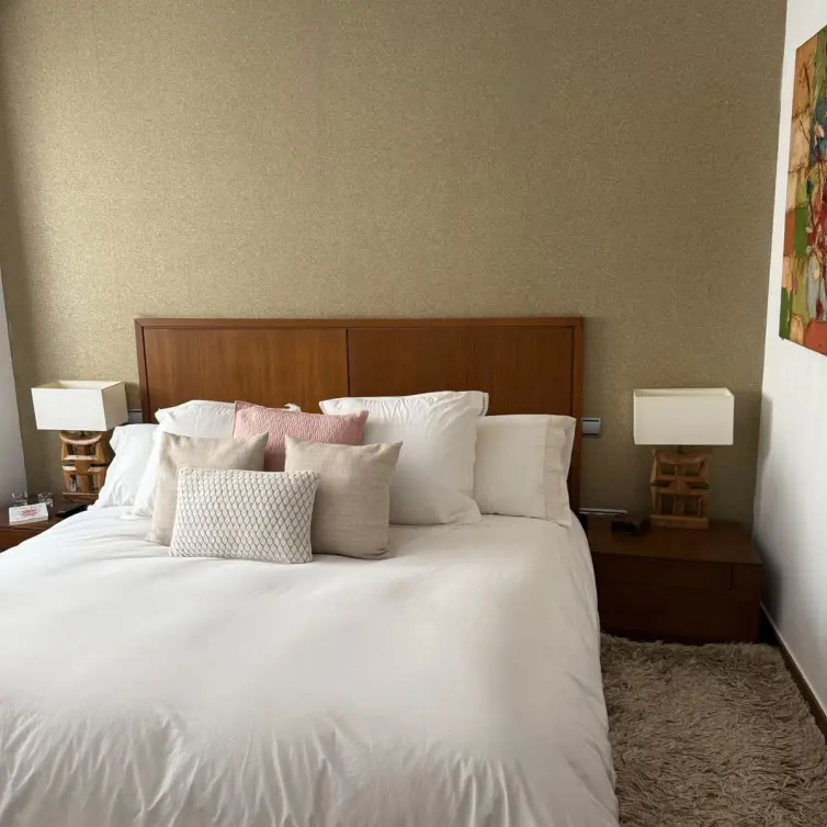 Venta de apartamento en planta media en San Pedro de Alcántara