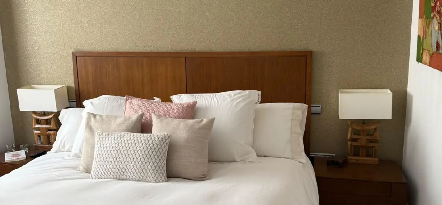 Venta de apartamento en planta media en San Pedro de Alcántara 1