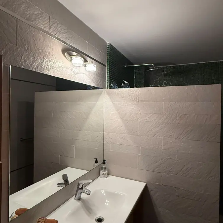 Venta de apartamento en planta media en San Pedro de Alcántara