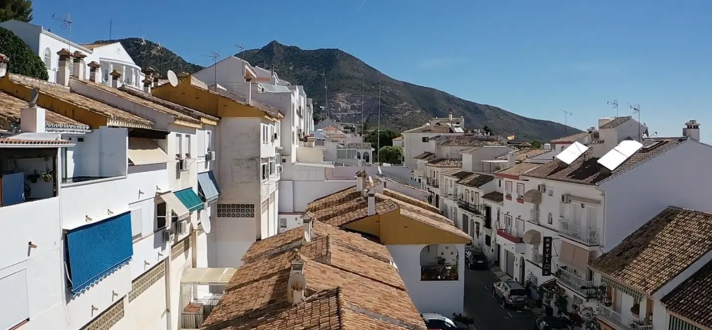 Venta de parcela residencial en Benalmadena Pueblo 2