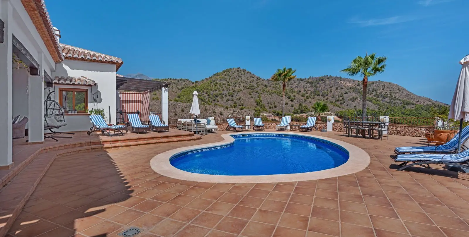 Venta de villa independiente en Frigiliana 36