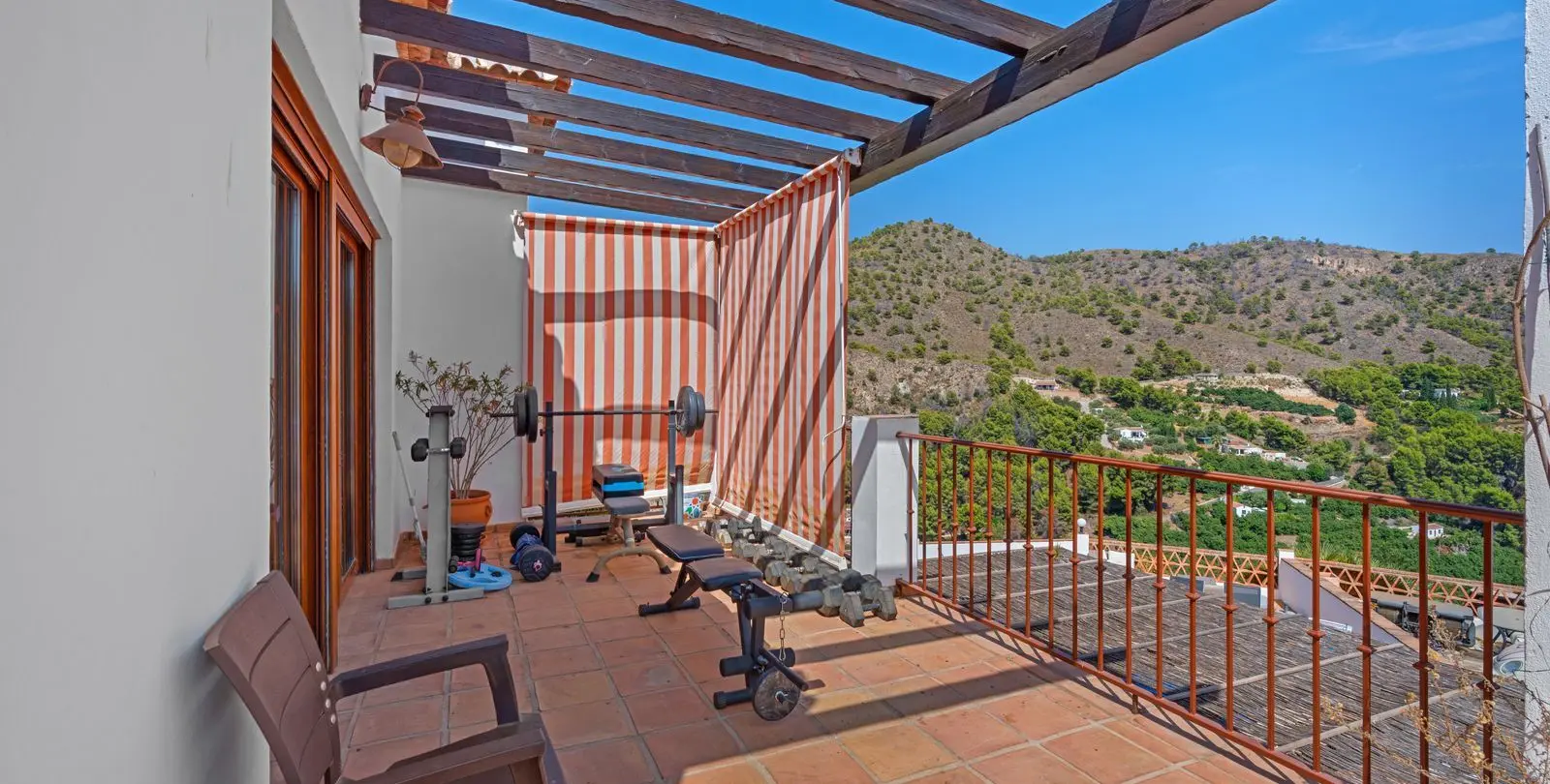 Venta de villa independiente en Frigiliana 39
