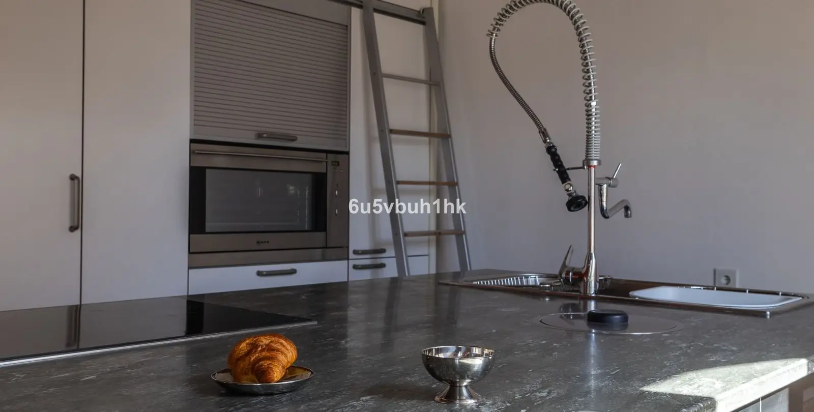 Sale of penthouse in Málaga 11