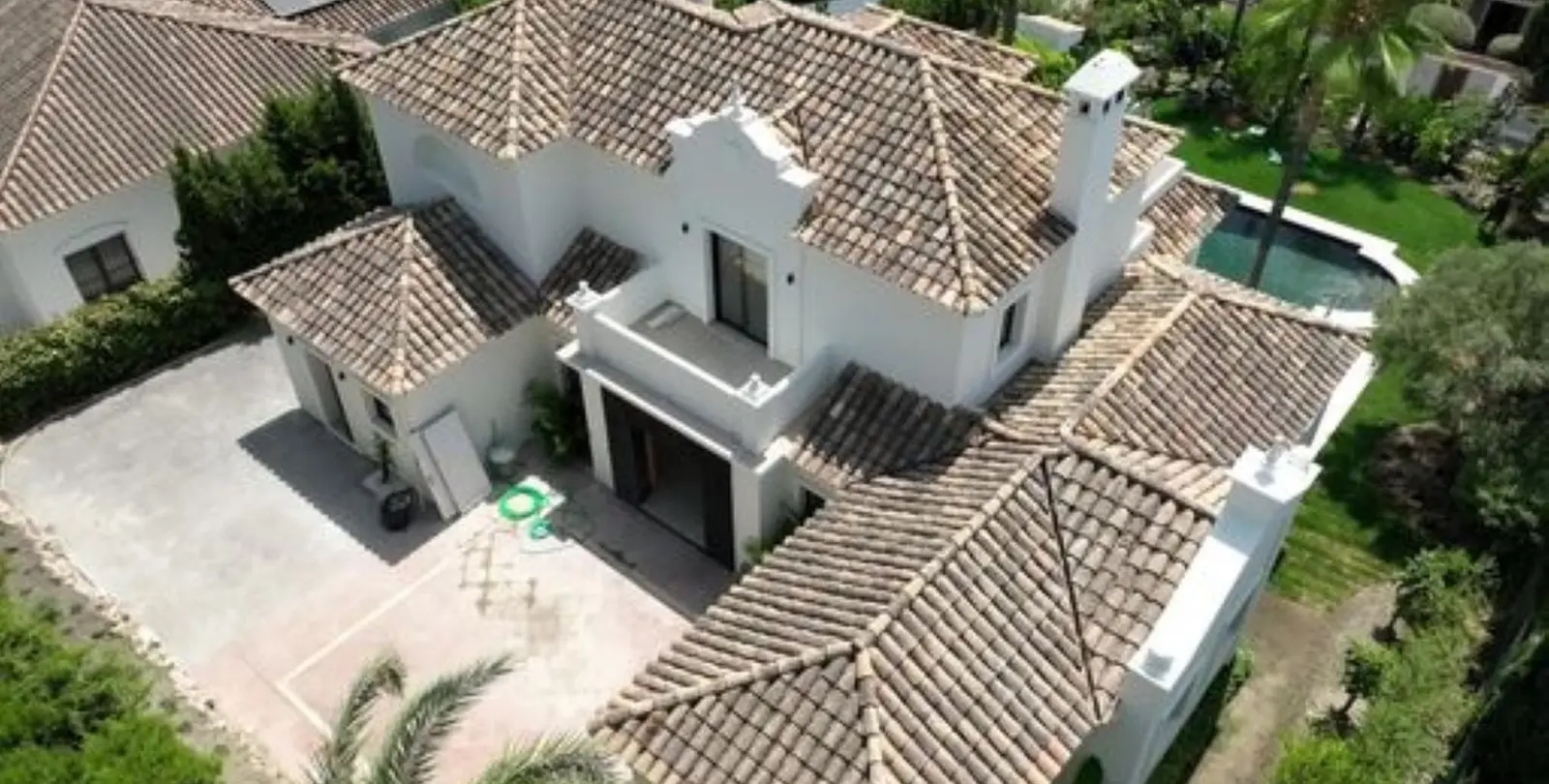 Venta de villa independiente en El Paraiso 19