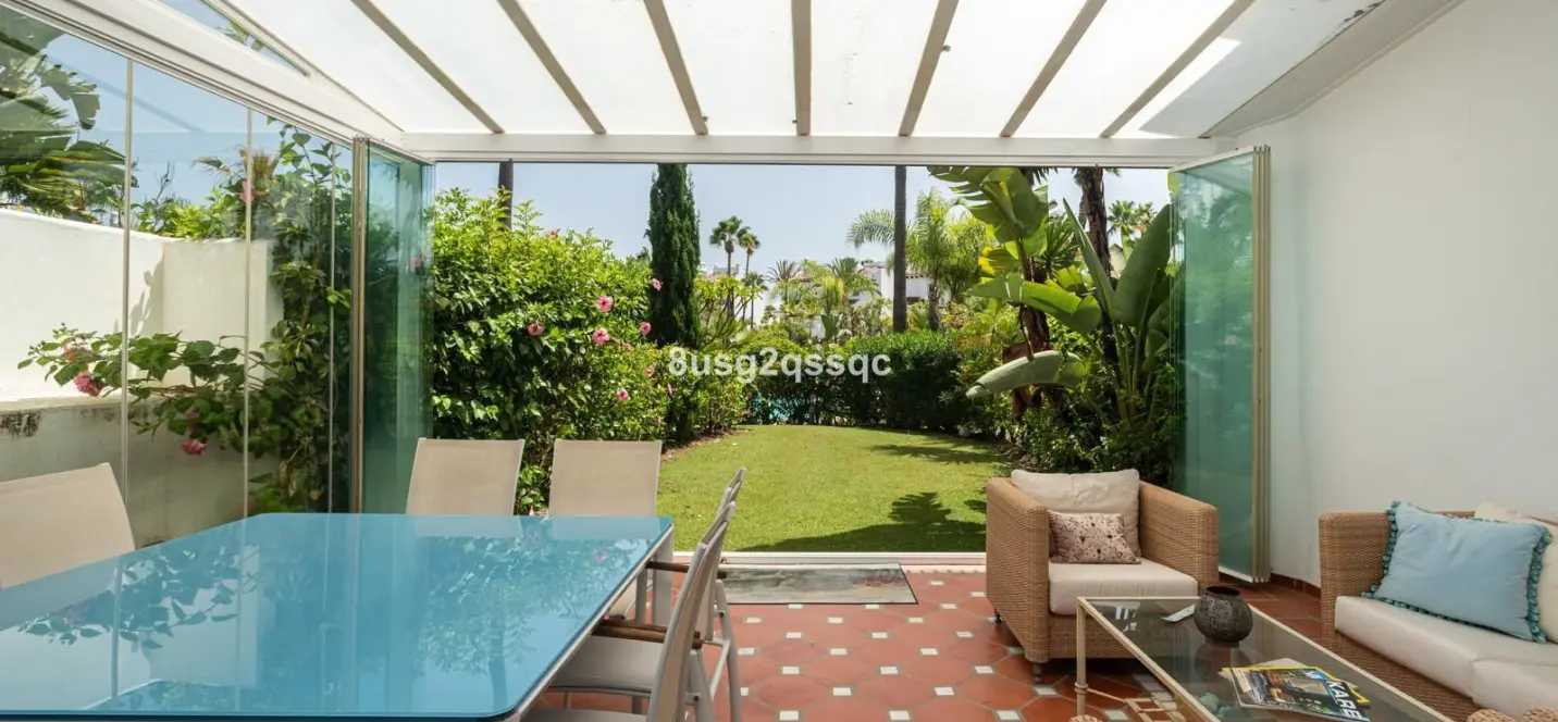 Venta de casa pareada en Costalita 3