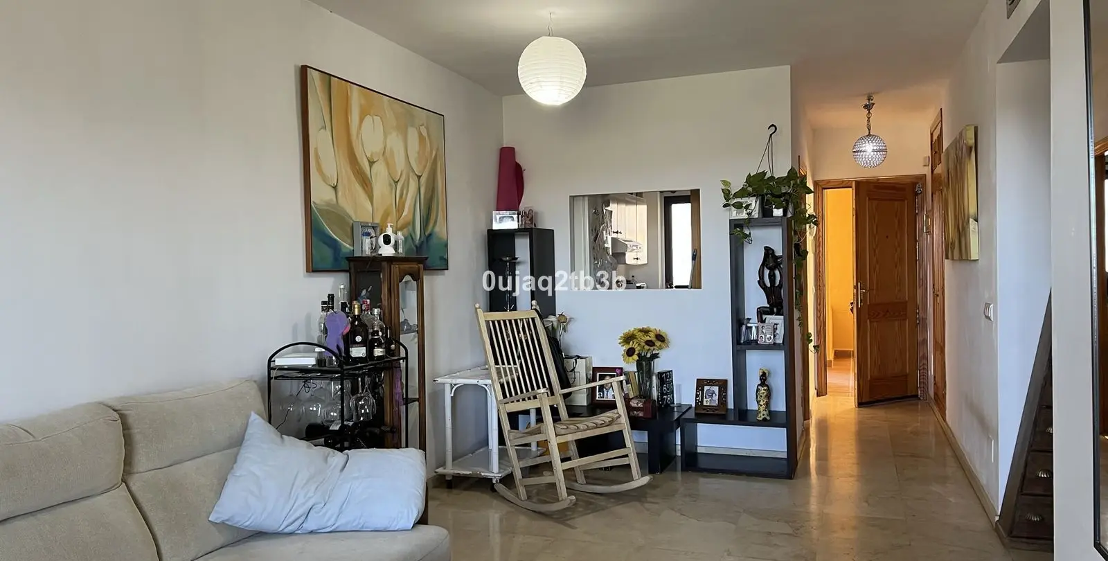 Venta de apartamento en planta media en Estepona 20