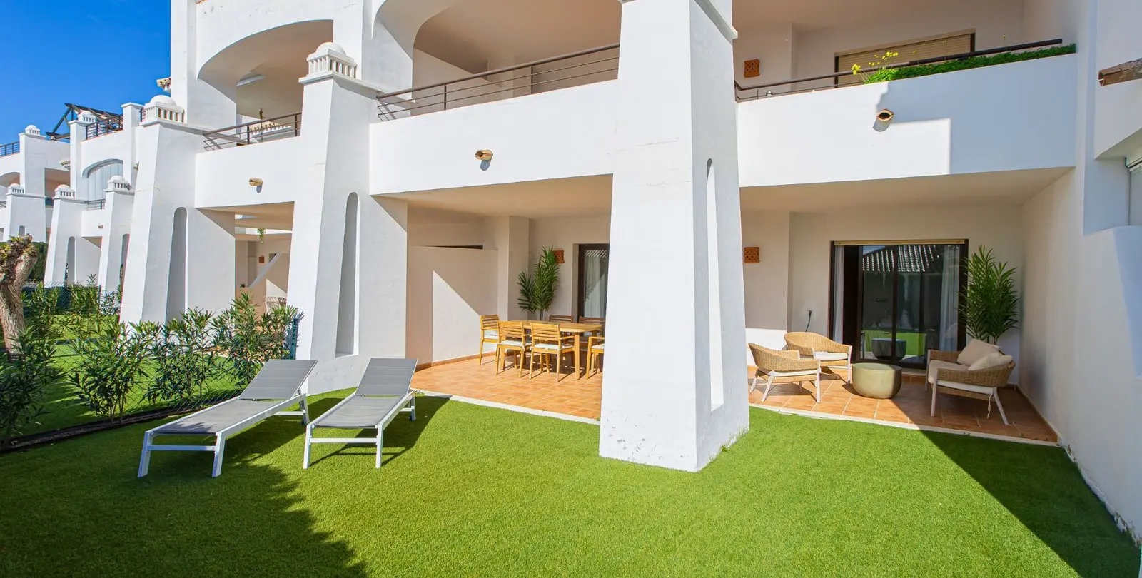 Venta de apartamento en planta baja en Casares Playa 1