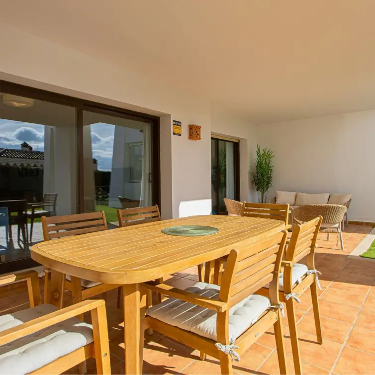 Venta de apartamento en planta baja en Casares Playa