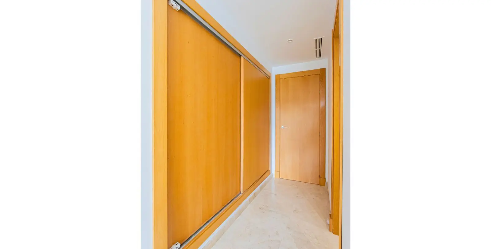 Venta de apartamento en planta baja en Casares Playa 21